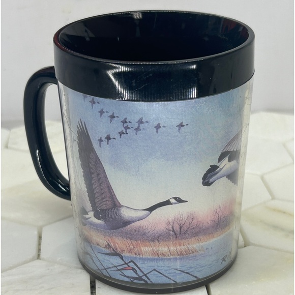 Vintage Thermo Serv Plastic Mug Coffee Cup Canadian Goose by Rardeke - Picture 3 of 6